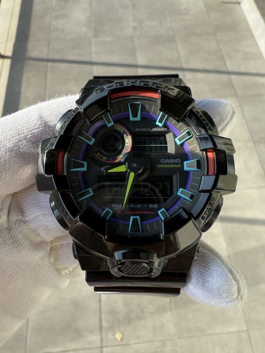 Casio G-Shock GA-110 Hypercolor Edition