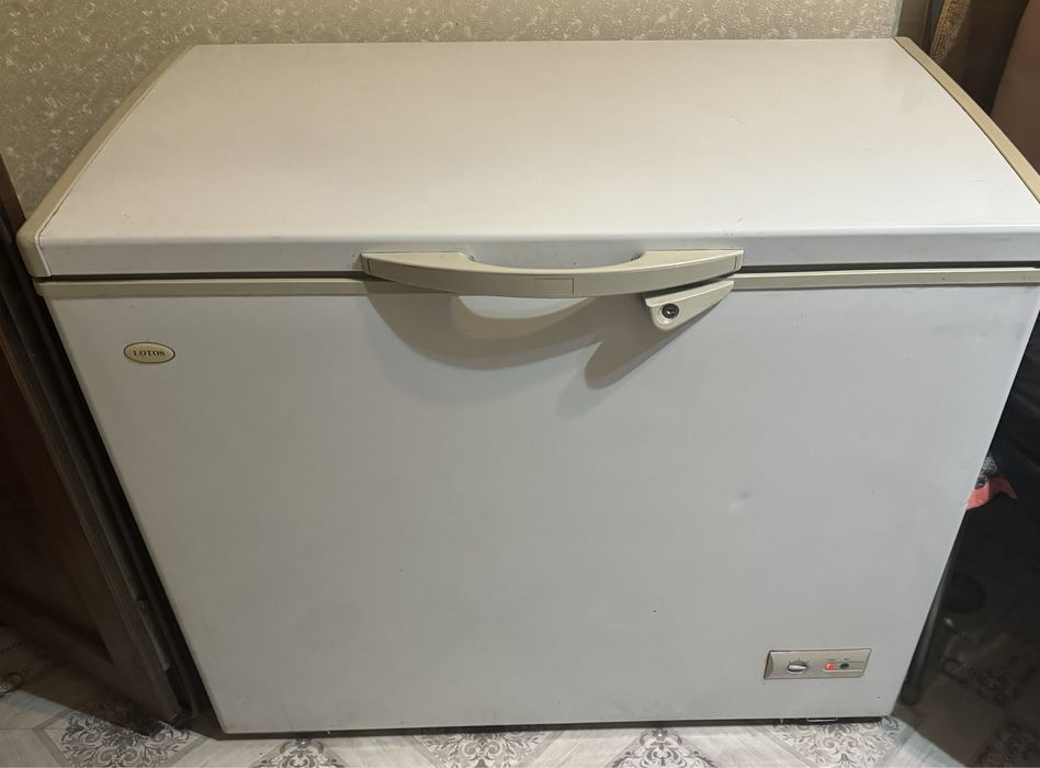 Продается морозильник ларь Lotos
