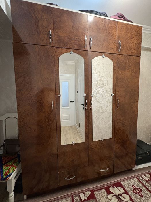 Шкаф для одежды продается