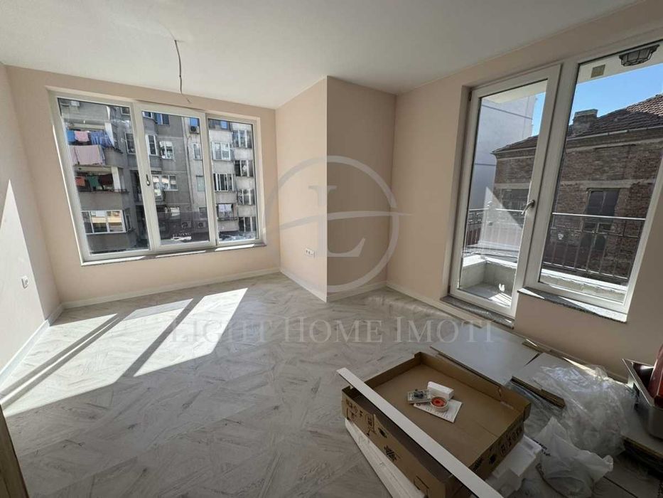 Реф. 2739 Тристаен Събота Пазар До Ключ