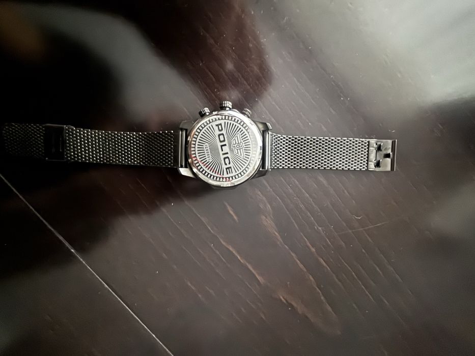 Police watch нов модел