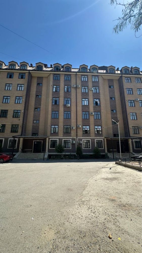 Продается 3 ком. Квартира площадью 83 кв.м. По ул. Рудаки ор. Саодат