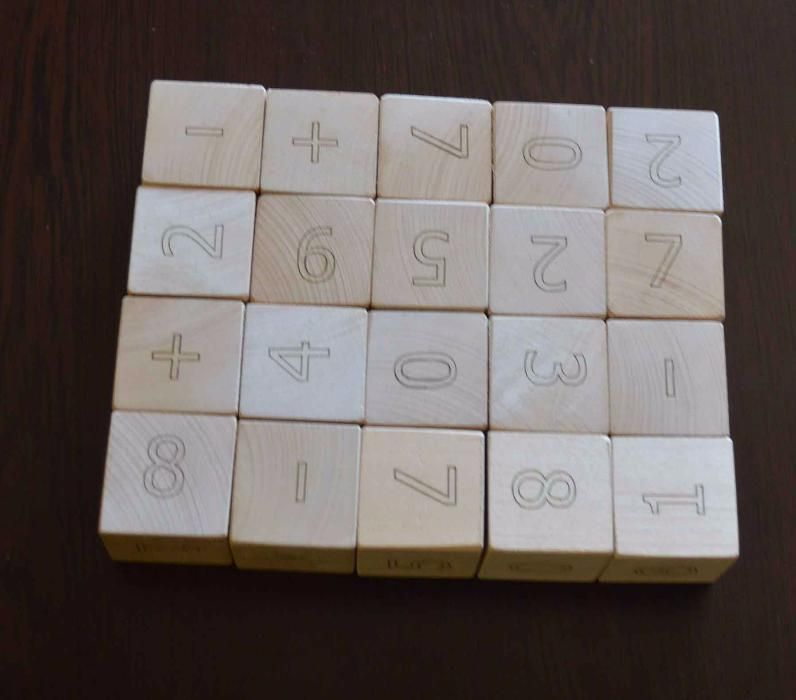 Дървени кубчета - игра с 20 бр. с ЦИФРИТЕ