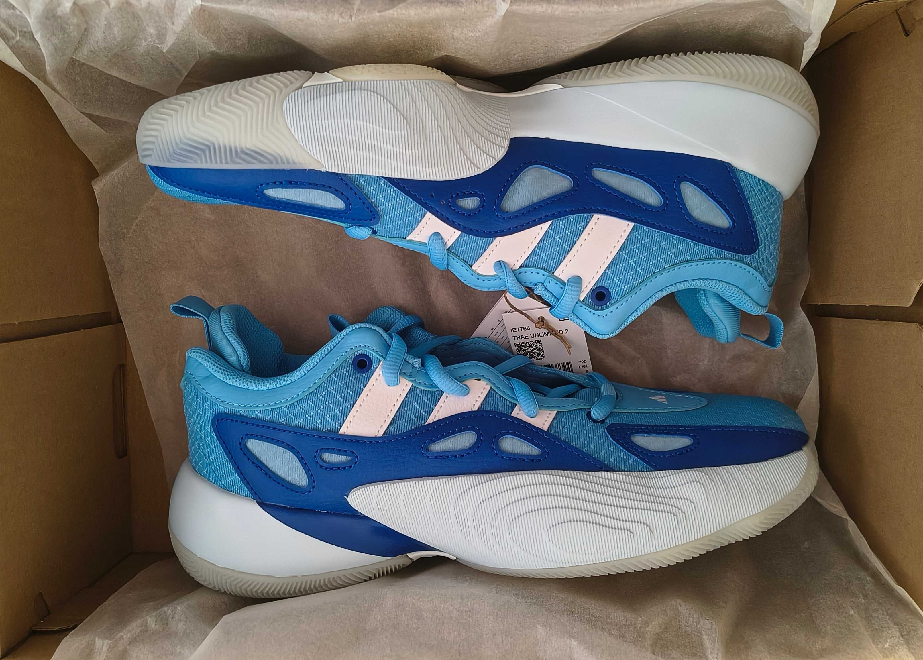 Pantofi Adidas, Marimea 43,5 EU - Noi