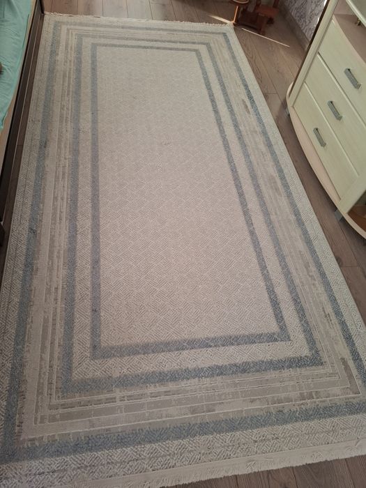 Ковёр светлый. Турецкий