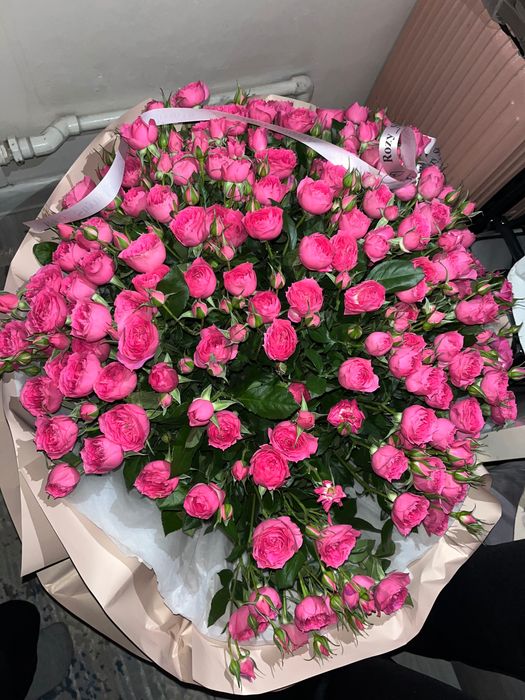 Цветыы букет кустовые роза