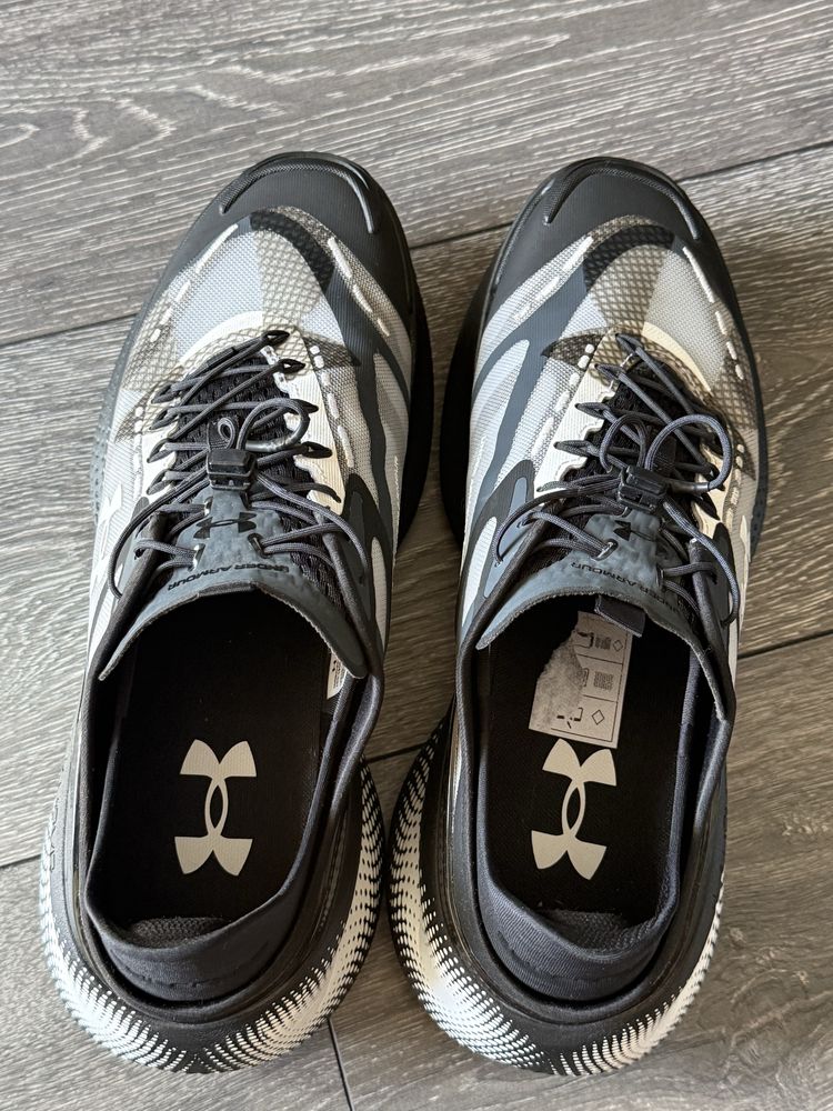 Under Armour hovr 44н