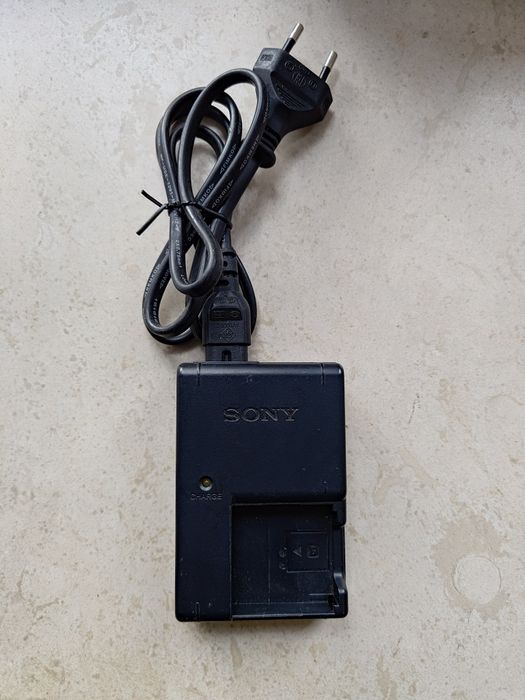 Зарядно за фотоапарат Soni