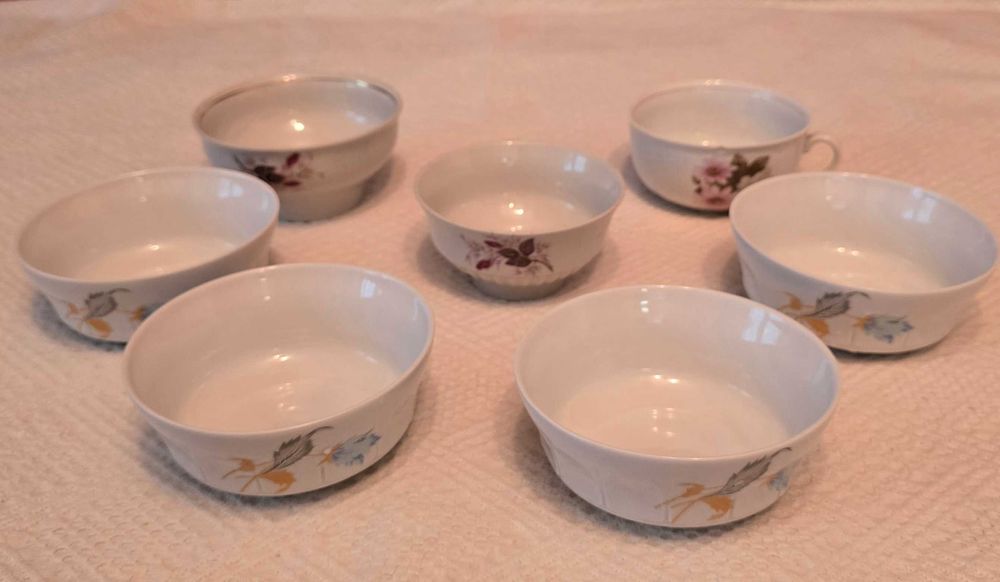 Seturi de farfurii și alte piese din inox