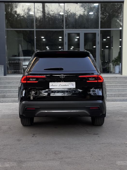 Toyota Grand Highlander Limited