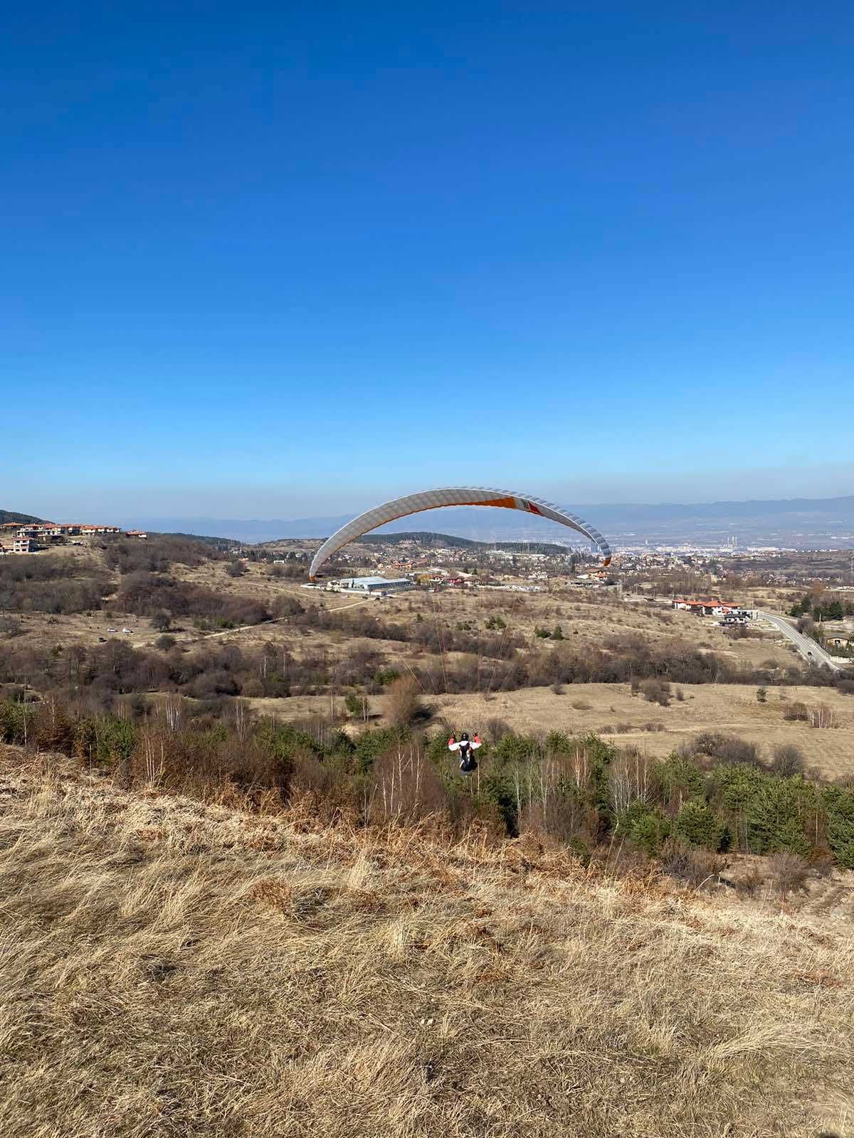 Парапланер,курс по парапланеризъм  300 лв. два дни.