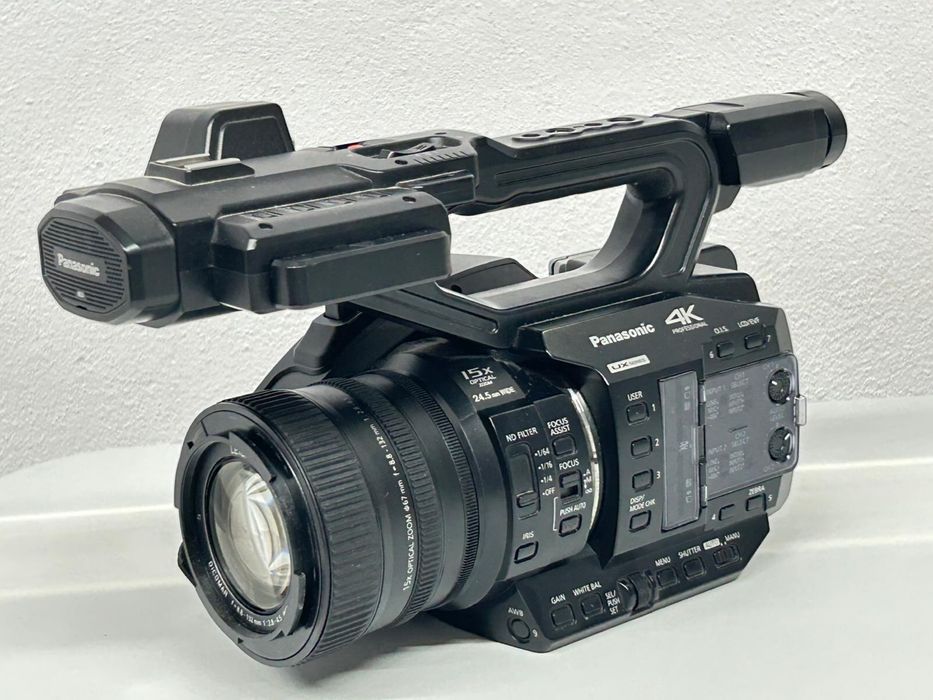 Panasonic AG-UX 90