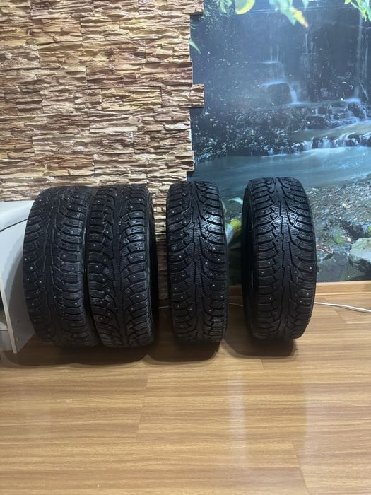 Продаются зимние шины с шипами 195/65/R15