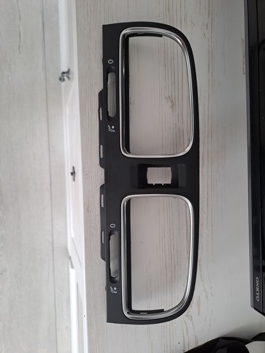 Grila aer Volkswagen Golf 6