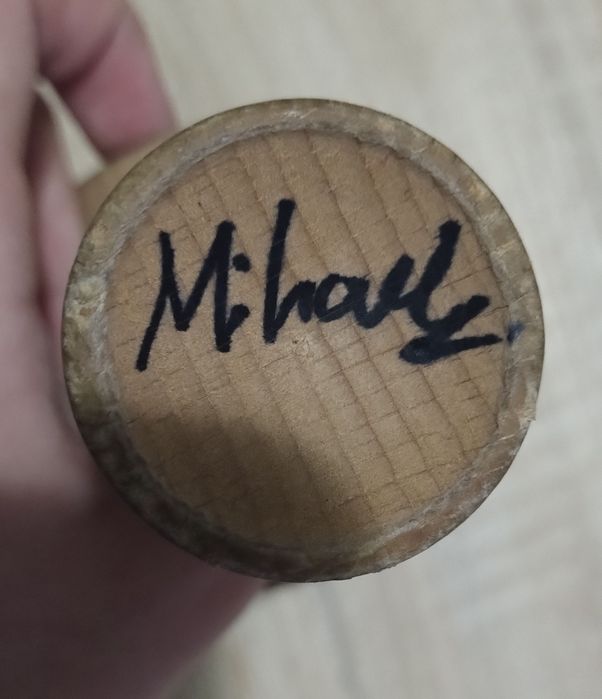 Kendama PLAY semnata Bisoi, Mihaela, Mocioiu