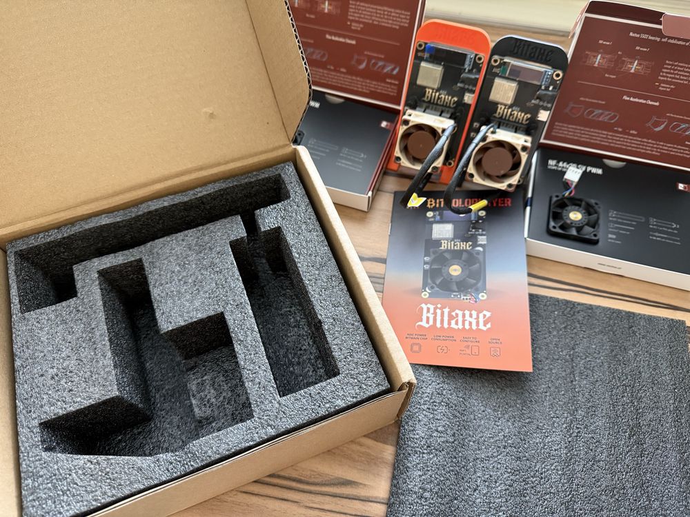 Bitaxe Gamma 601 1.2Th/s 15W - Bitcoin BTC Lucky Miner