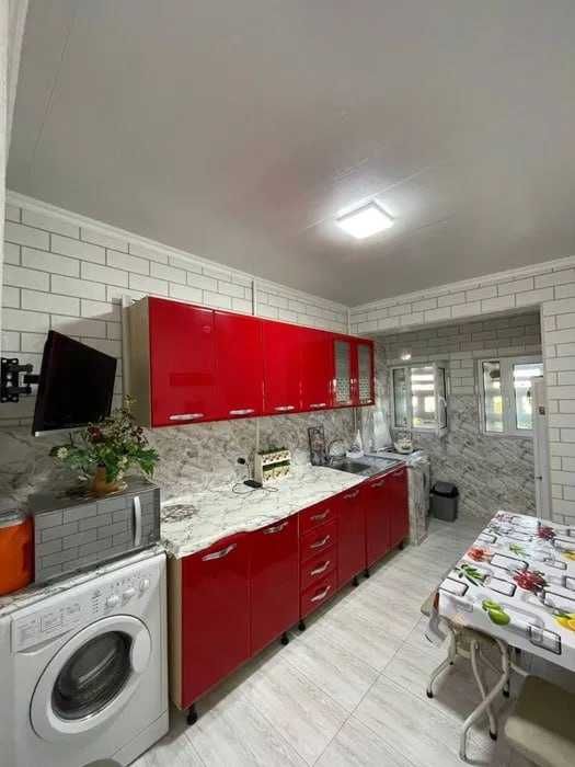 Сдаётся кв Метро Мирзо улугбек 3/2/5 ро-н Чиланзар-8 кв 977*