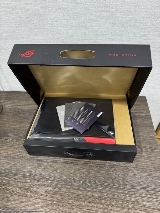 16-Ядерный Asus ROG Strix Ryzen-7 RTX3050 DDR6 в Идеальном Состоянии!