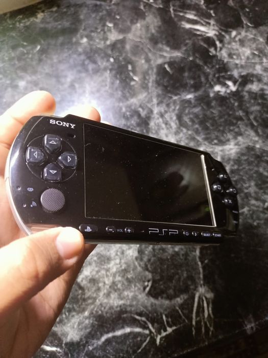 Продам псп 3006 прошиван не работает