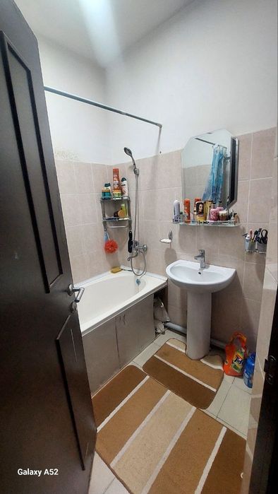 Сотилади, ПРОДАЁТСЯ.. Сергели, Янгихаёт 3 А.. 3/5/7..58²  62000$