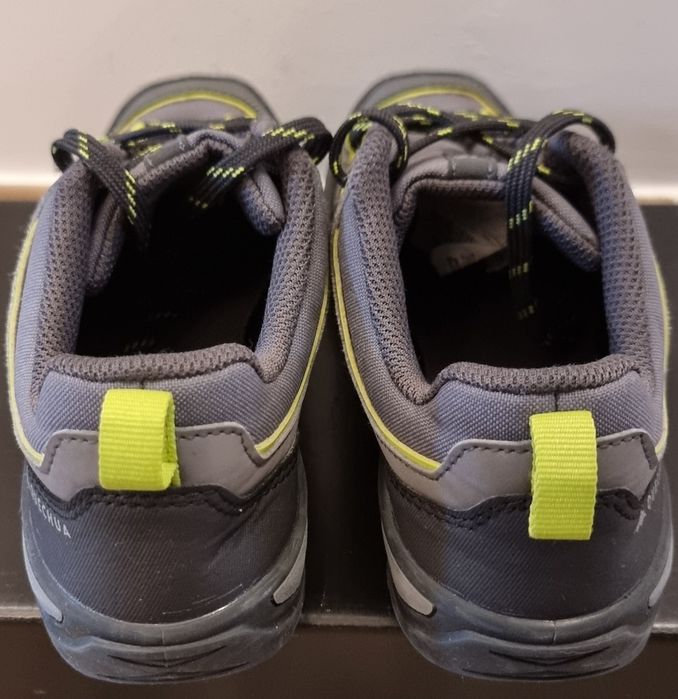 Bocanci , marime 35 Quechua