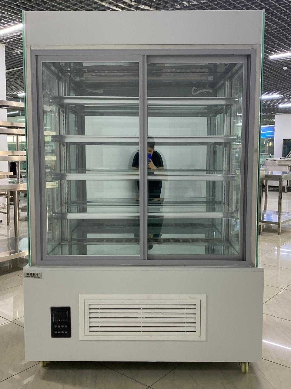 Витринный холодильник, белый 150см, 120см  (высота 180см)