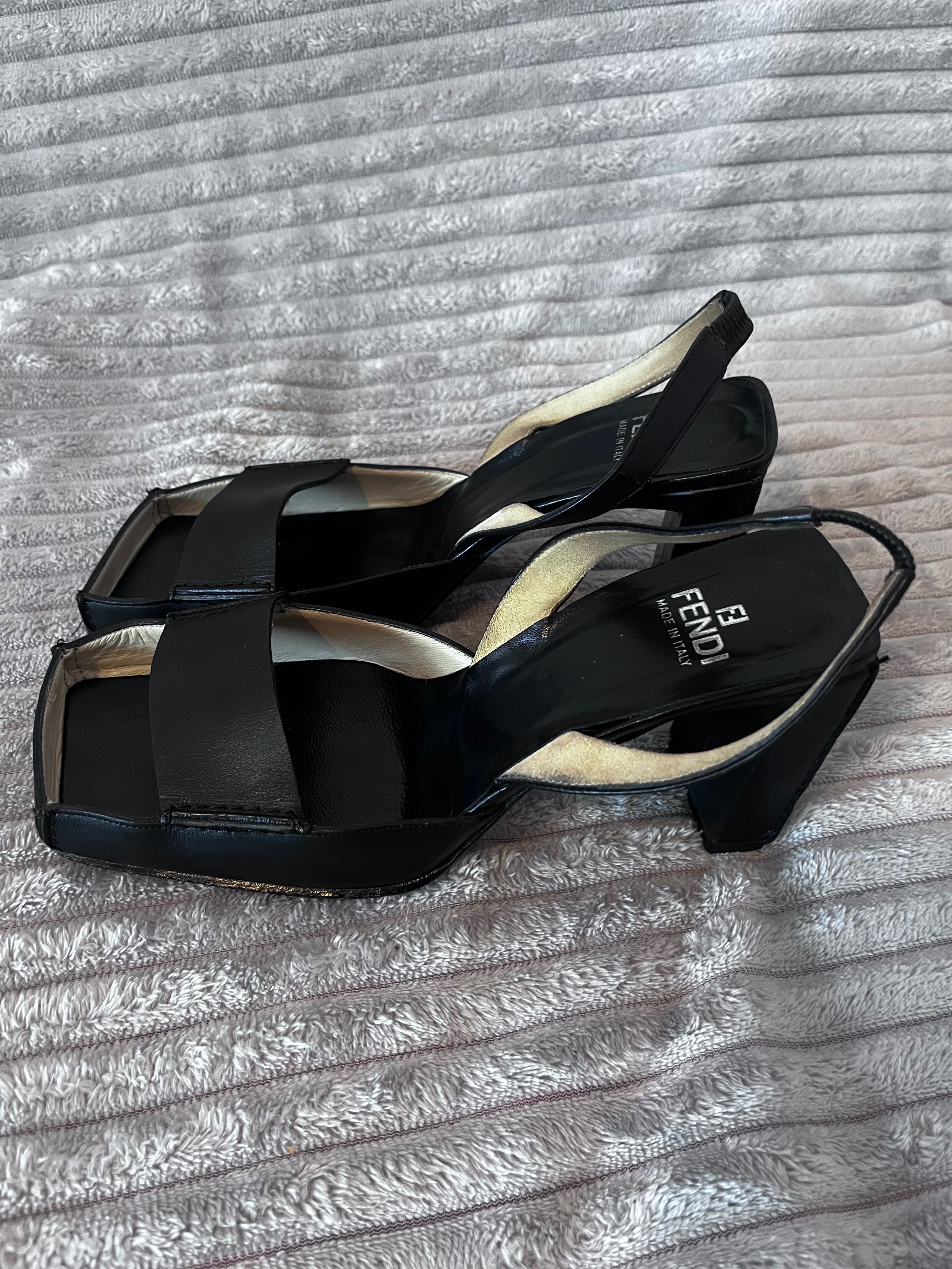 Sandale Fendi originale