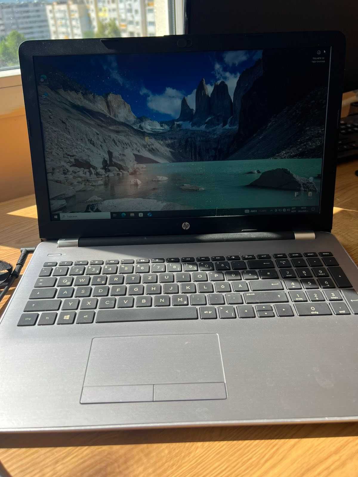 Лаптоп HP 250 G6 Notebook, 15.6", 8 GB RAM, 256 GB SSD,