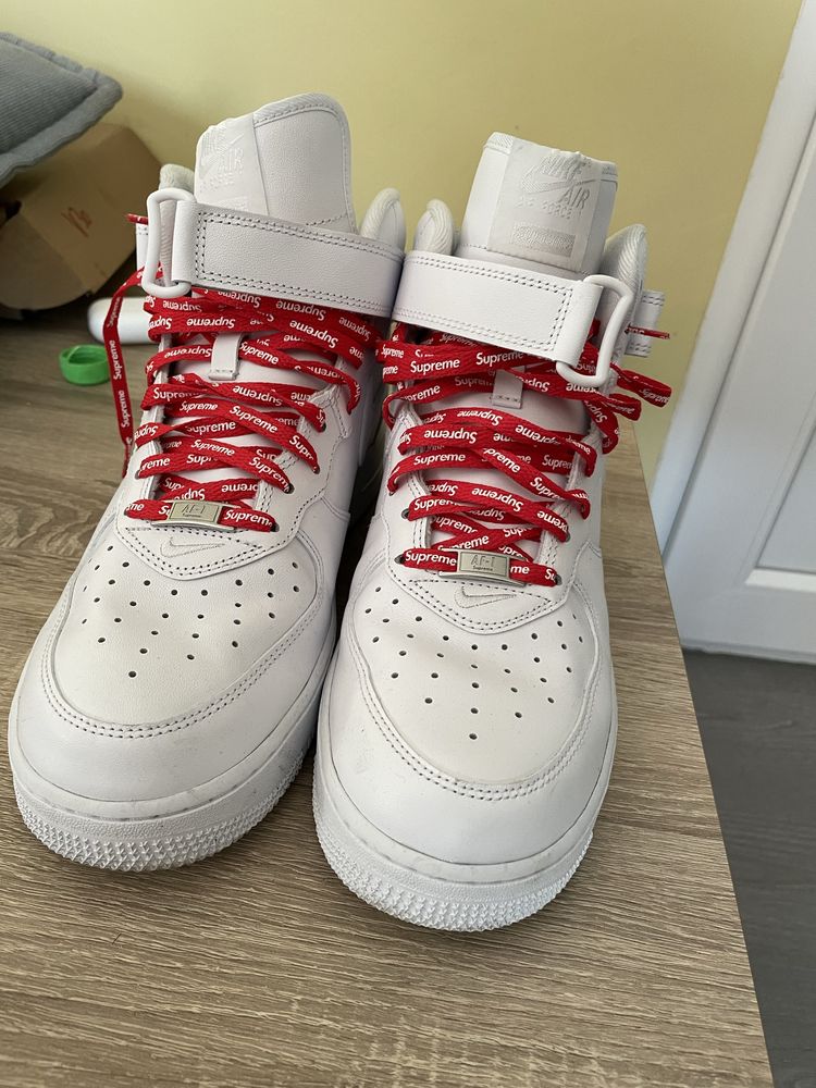 Air Force 1 Mid Supreme