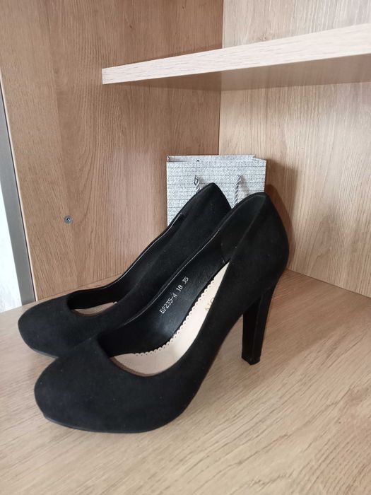 Продам туфли новые по 5000 тенге