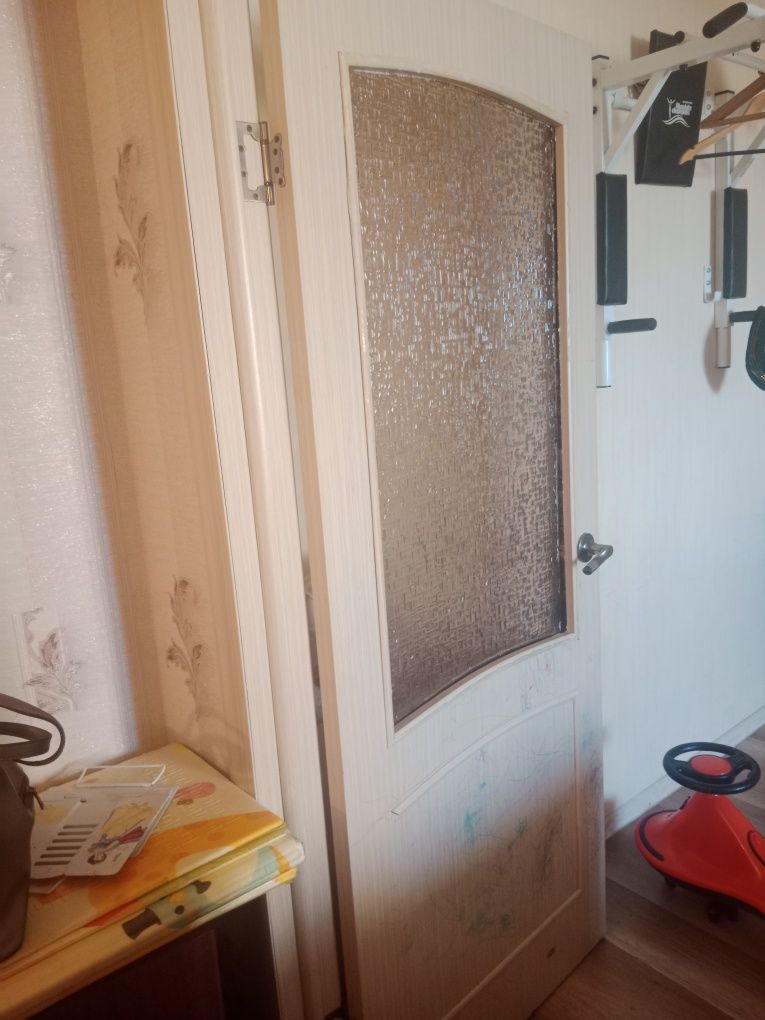 Отдам даром двери