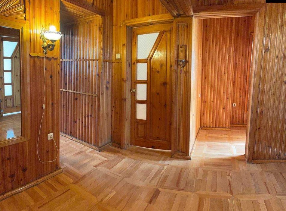 Продаётся 4комн/6/9 Госпиталка, Мирабадский р-н... KW8989