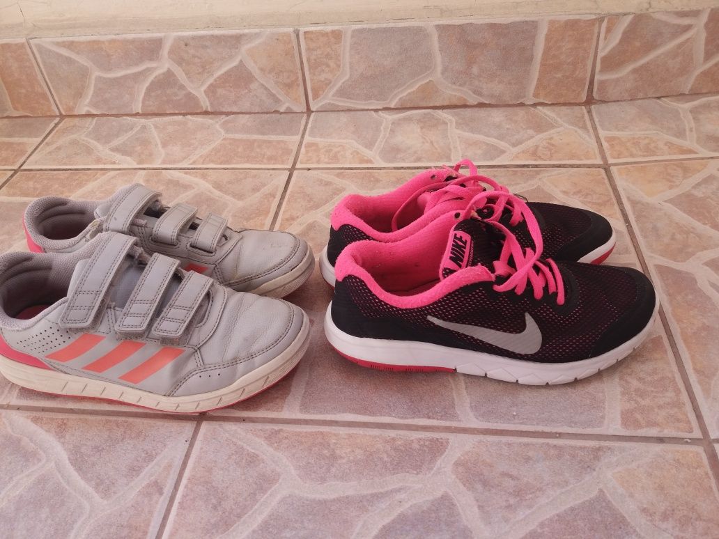 Маратонки Adidas Nike
