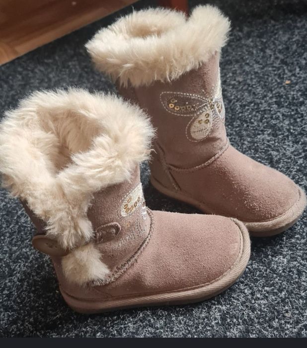 UGG Next fete nr 5 corespunde 23 piele intoarsa