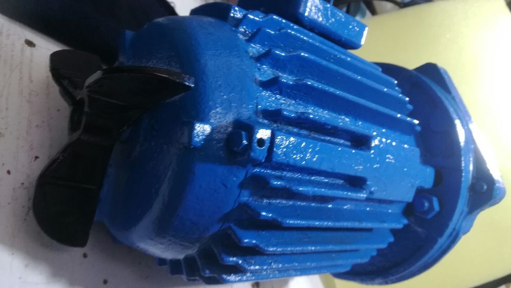 Două motoare electrice de 380v, motoare de forță