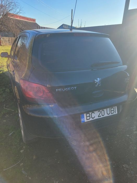 Vand / Dezmembrez Peugeot 307