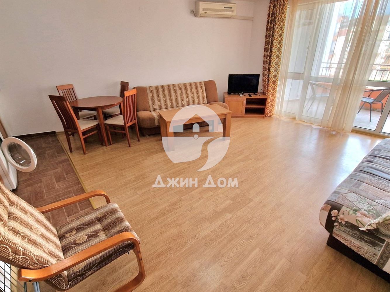 Двустаен апартамент с ГЛЕДКА МОРЕ в к-с „Ривиера Форт Бийч”, с. Равда