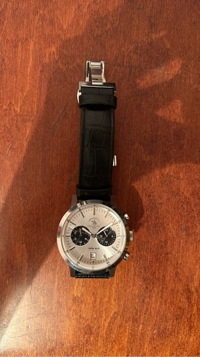 Продам часы от Santa Barbara