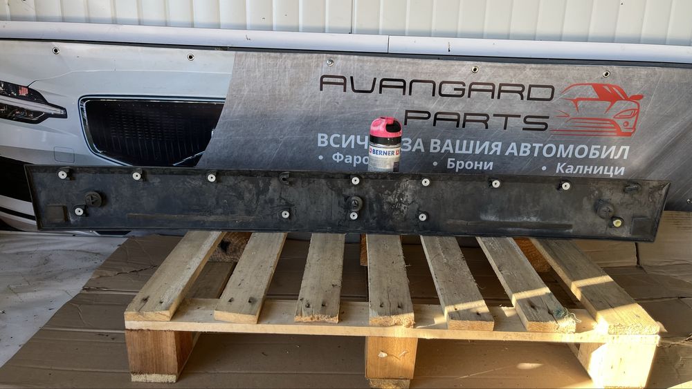 Декоративна задна лайстна Land Rover Discovery 3 (2004-2009)