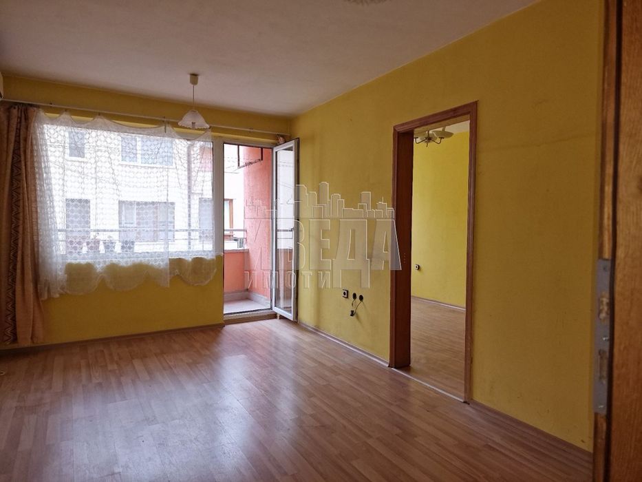 2-стаен в Варна-Базар Левски площ 62