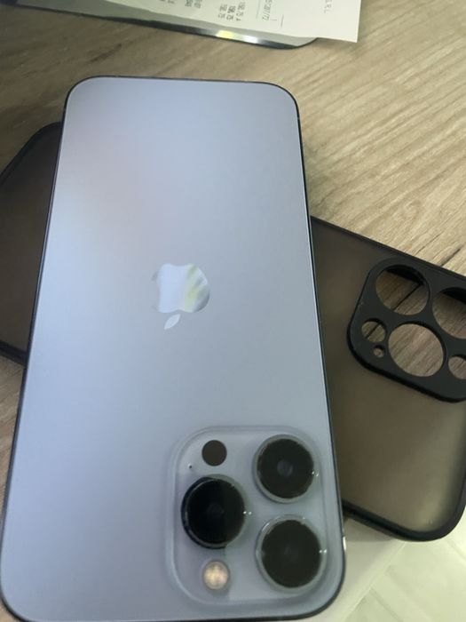 Vand iph 13-PRO MAX 256-Siera blue