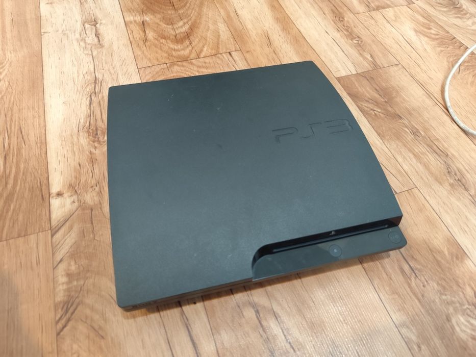 Продам пс3 слим ( на запчасти )