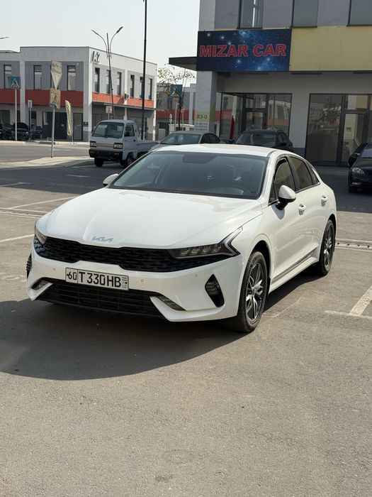 Kia k5  2 litr kapot petno krilo petno hollati zor propani bor