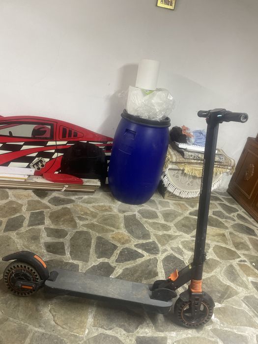 Trotinetă electrică ducati folosita de cateva luni