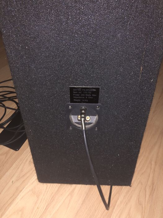 Vand statie + 2 boxe