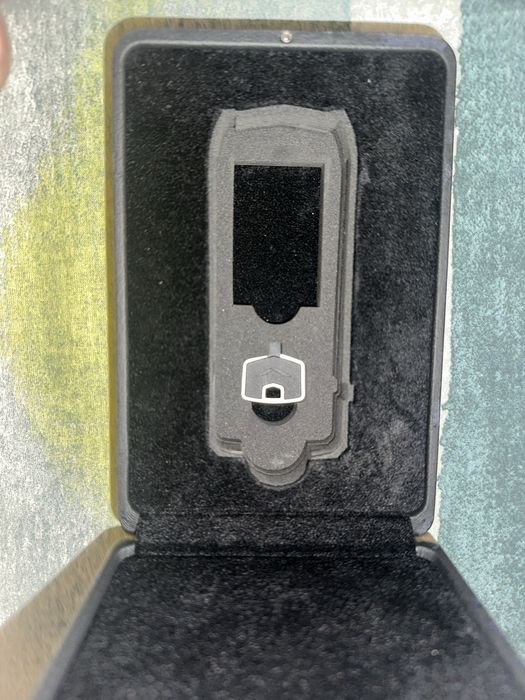 Vertu Ascent  Х с ключ и кутия