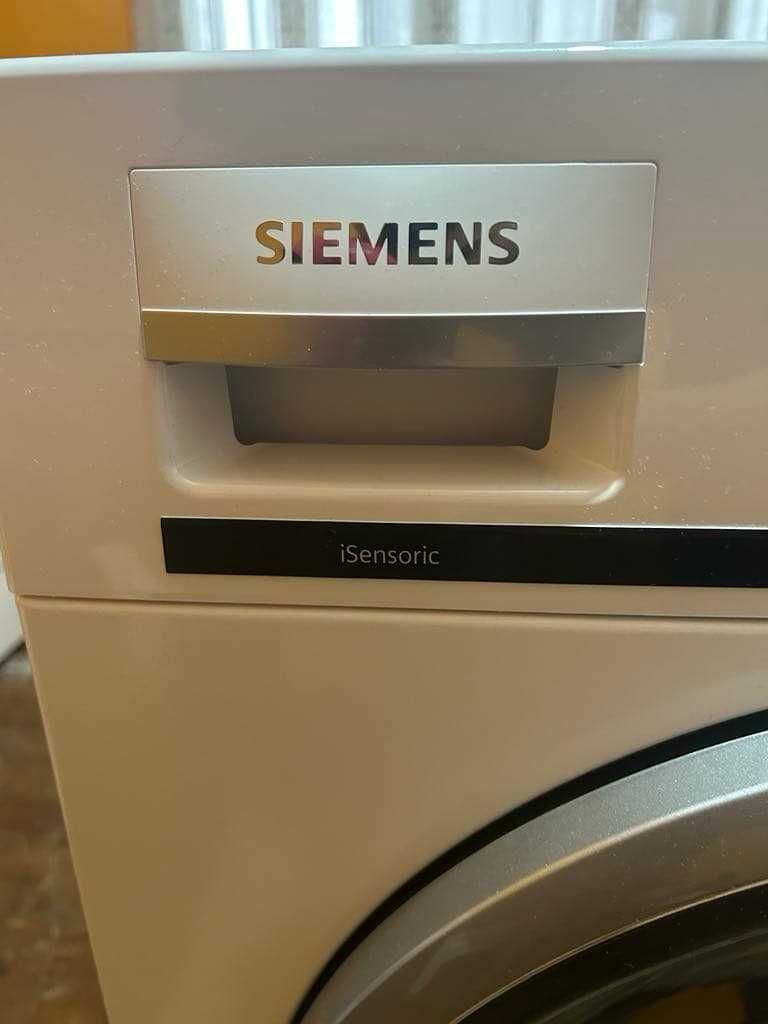 Инверторна сушилня Siemens IQ700 WT47XM40/01