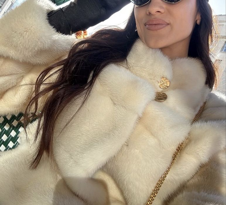 Haina de blana de vizon