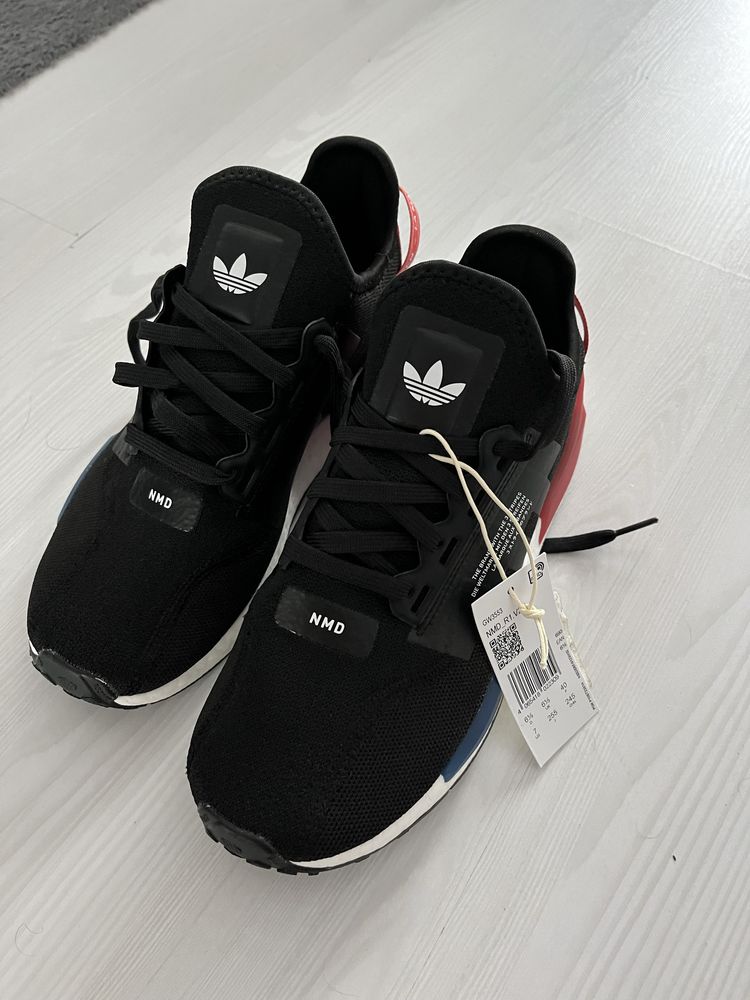 Adidas NMD R1 V2