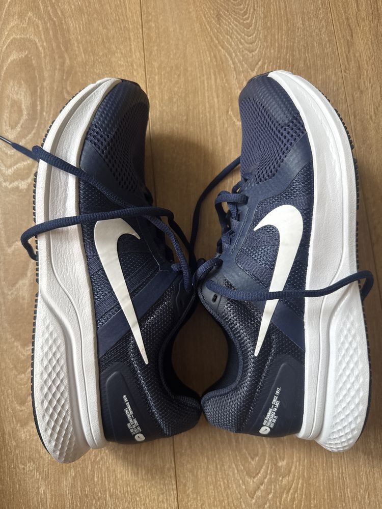 Nike Running 42-ри номер маратонки чисто нови